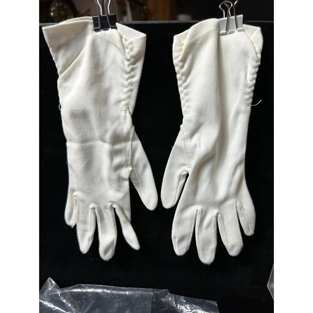 Vintage Ivory Fabric Gloves w/ Whipstitch Detail Mid Length Cream Formal Wedding